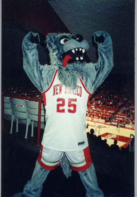 Lobo mascot